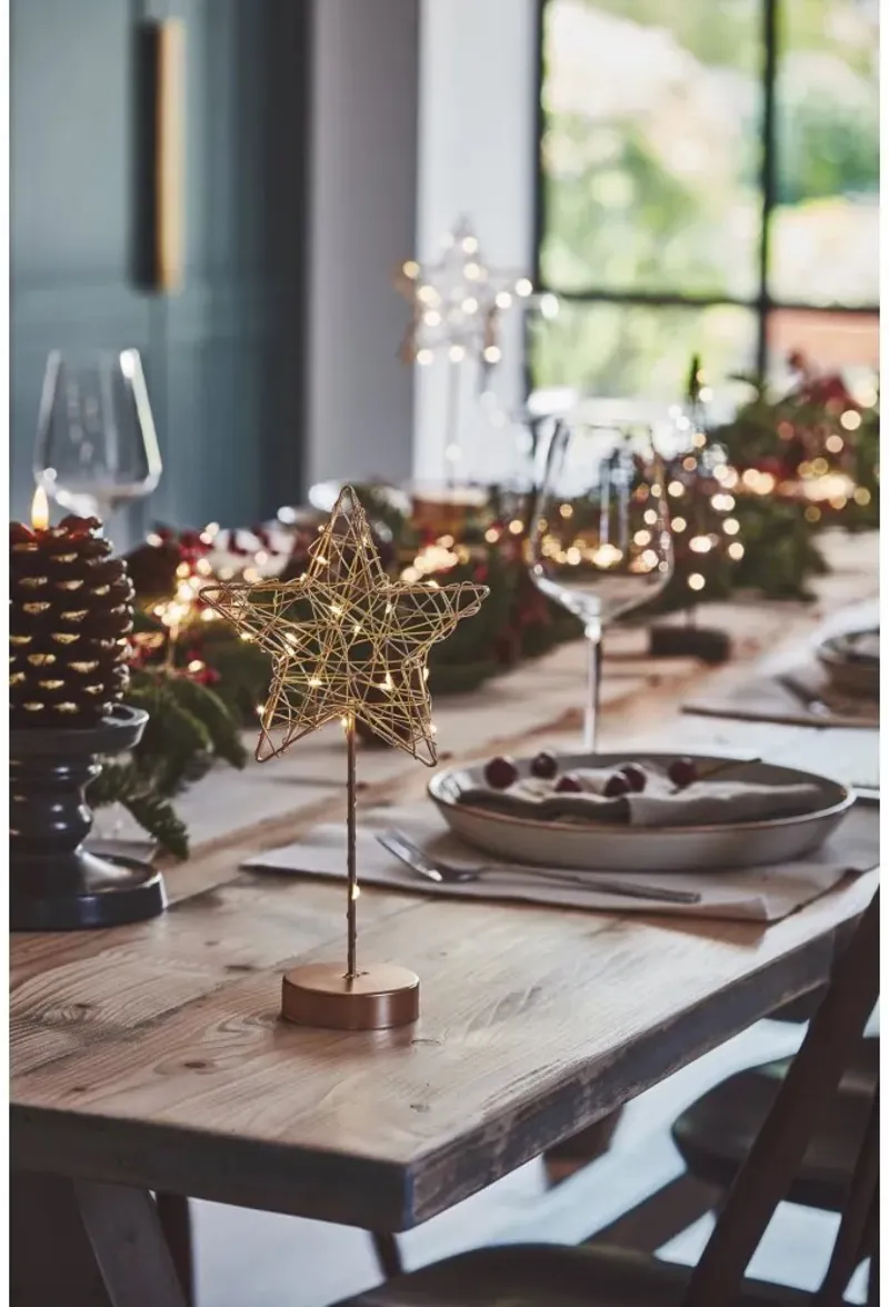 Lightstyle London Table Wire Star in Gold-1